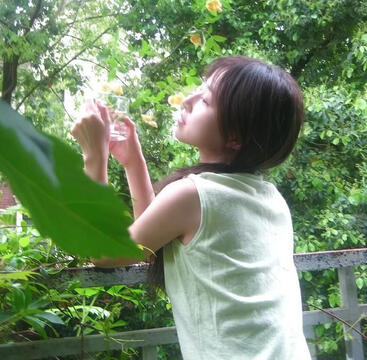 byf : please know that im under 18 so please send any unappropriate stuff, i also wont be a friend with ''benefits'' or anything like that. i might be a weirdo sometimes tho but i hope u dont mind if u become my friend or smth ⋆˚꩜｡!